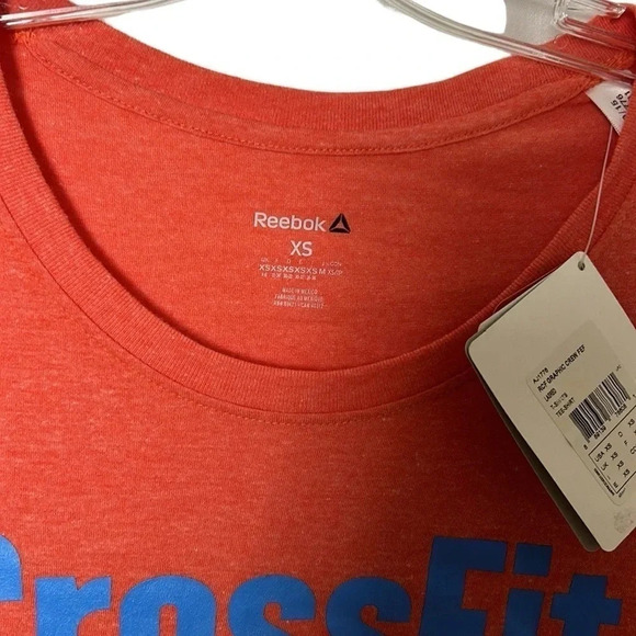 REEBOK women XS,SM CrossFit graphic crew Fef red tee shirt AJ1776. - Picture 7 of 11